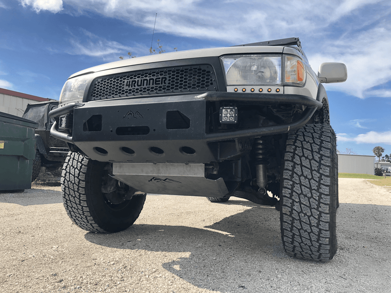 Load image into Gallery viewer, True North Fabrications Armor 96-02 3rd Gen 4Runner Steel Skid Plates
