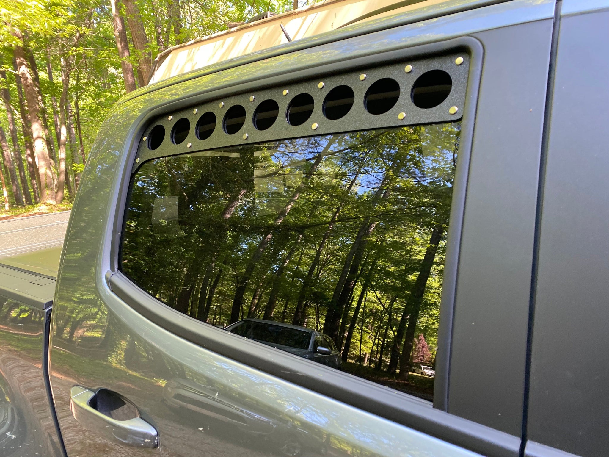 Visual Autowerks Window Vents Chevy Colorado Window Vents (2nd gen)