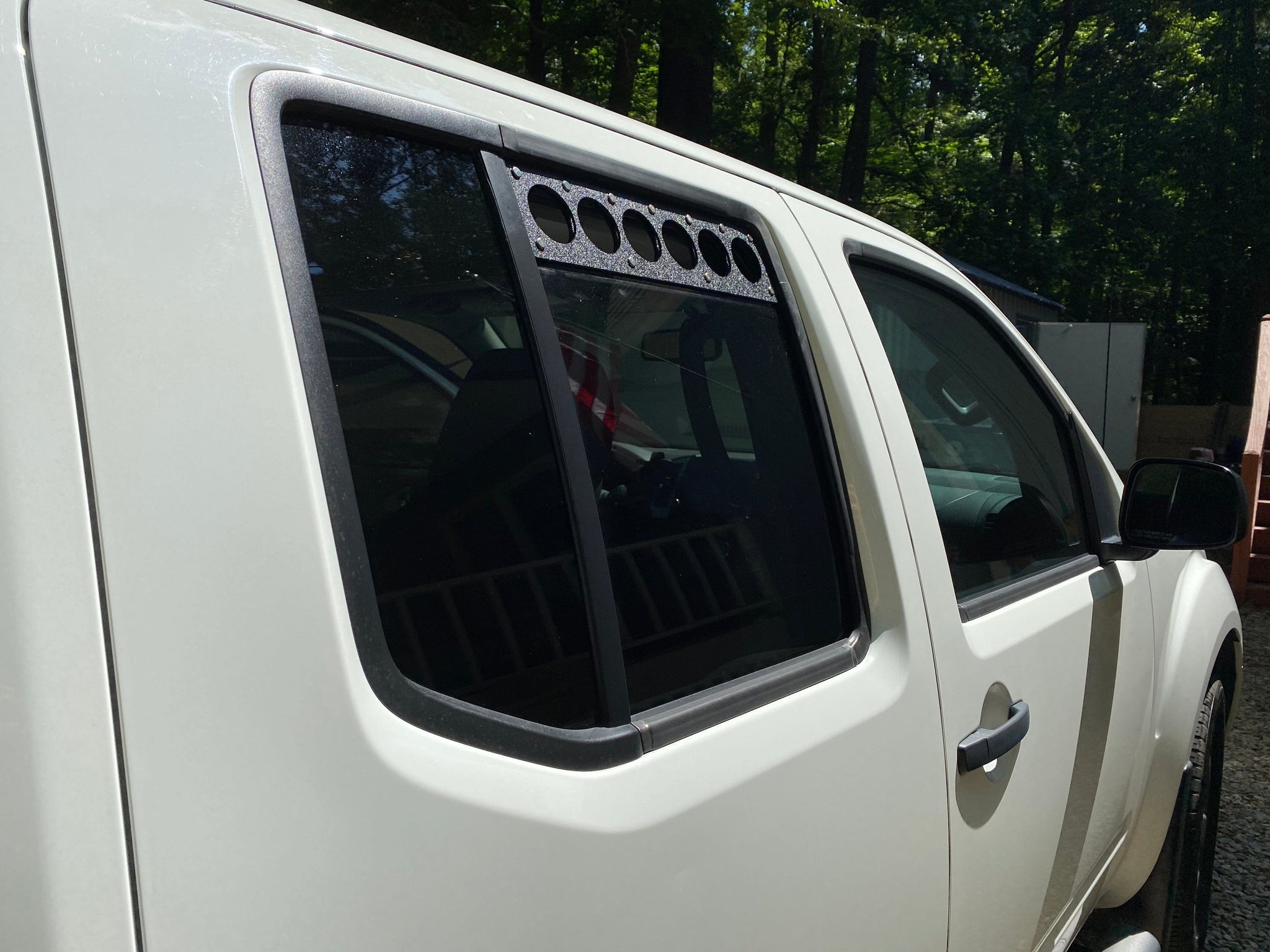 Visual Autowerks Window Vents Nissan Frontier Window Vents (05-21)