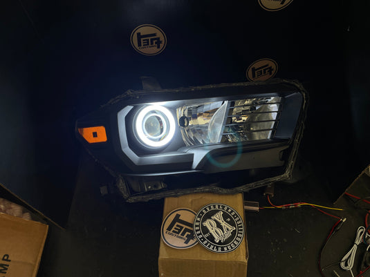 Custom Retrofit Headlights / 3rd Gen Tacoma / 16-Current